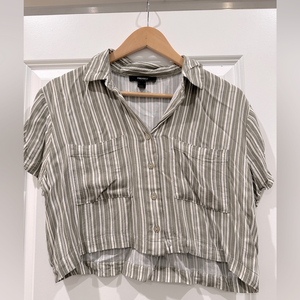 Forever 21 Green + White stripes crop top